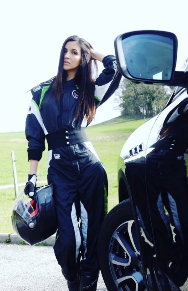 Posing coach
